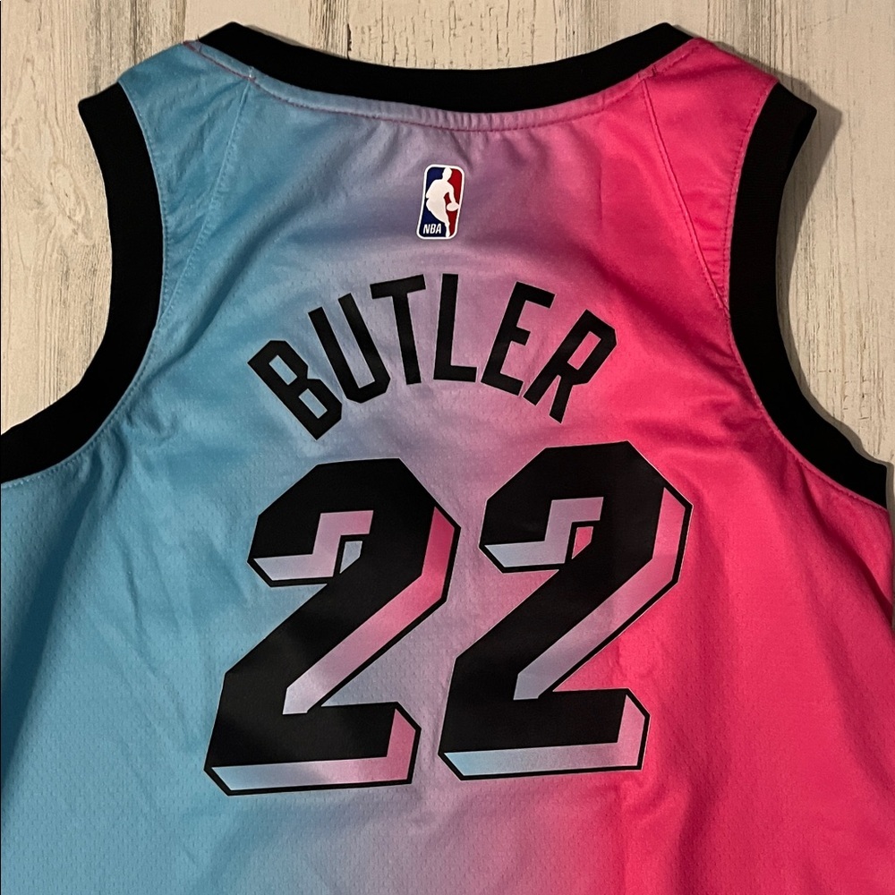 Nike Miami Jimmy Butler Jersey Size Small - Picture 5 of 9